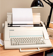 Silver Reed Electronic Word Processing Typewriter - AY700